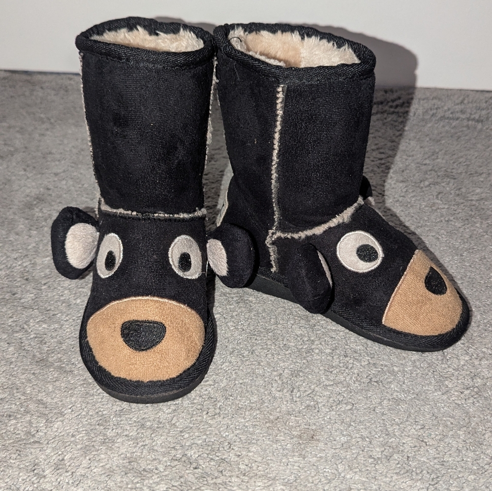 Lazy one bear boots, 8/9 Toddler, can be slippers